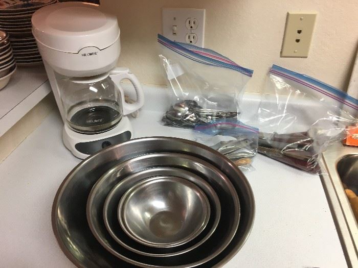 Great mixing bowls, silverware & Mr. Coffee!