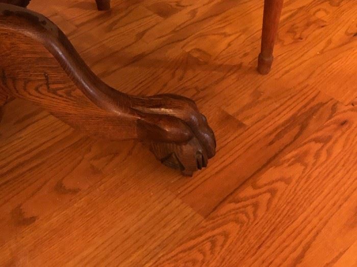 Detail to Paw/Claw Feet on Table
