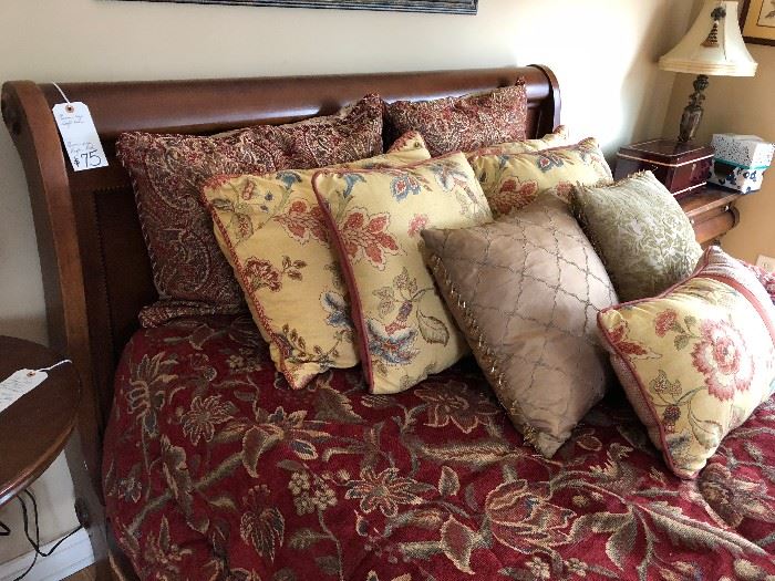 Queen Sized Sleigh Bed, nice assortment of linens as well