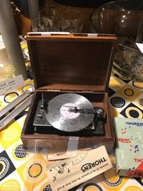 1937 AD30 Thorens Music Box Will 11 Discs and Instructions ~ WORKS GREAT!