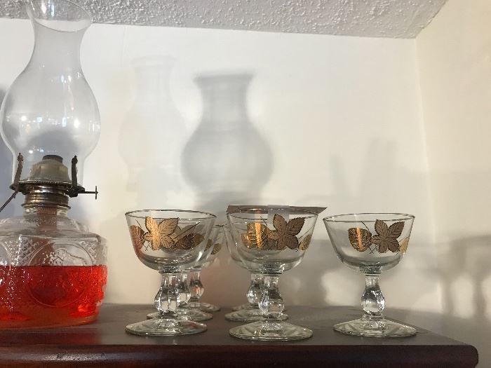 Vintage Glass Set