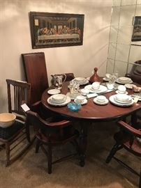Vintage Link Taylor Solid Pine Oval Dining Room Table With Four Chair And Three Leaves 