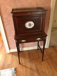 Mid 19c Napoleon III Style Lady's Desk