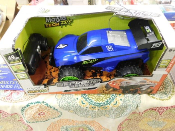 Maisto Tech RC offroad series remote control truck