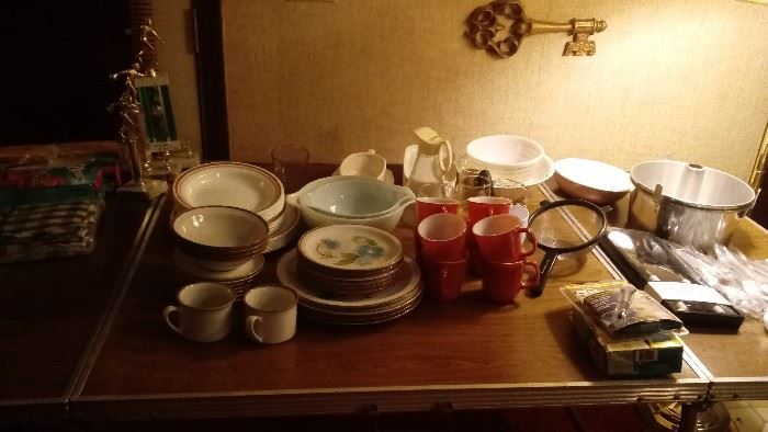 Corelle dishes and kitchen items