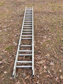 Extension Ladder: 24 ft