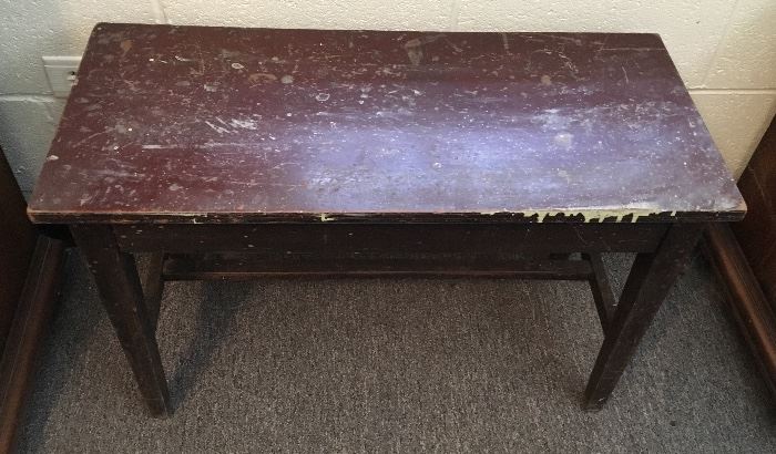 OLD PIANO BENCH