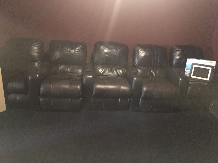 Electronic Leather Theater Chairs (5)