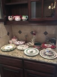 Christmas china, items