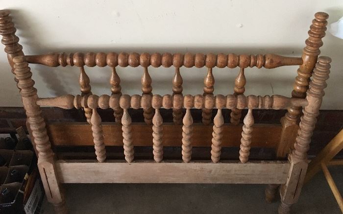 ANTIQUE TWIN SPINDLE BED WITH RAILS
