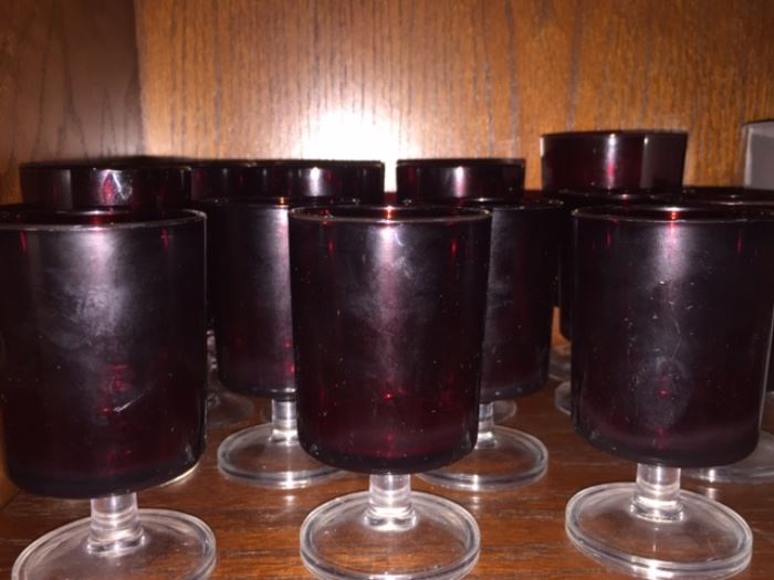 Amethyst wine glasses that would be sensational for dessert too.