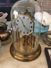 Assorted mantle clocks, Anniversary clocks and barometers.