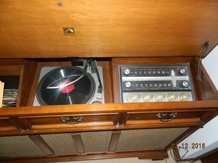 antique record player/stereo