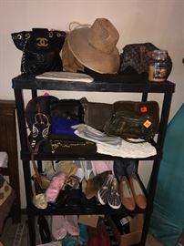 WOMENS SHOES / HANDBAGS / HATS