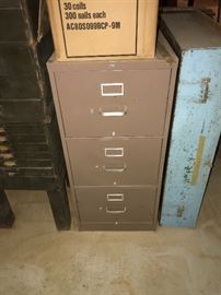 METAL FILE CABINET