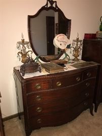 VINTAGE MAHOGANY DRESSER WITH MIRROR