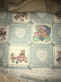 VINTAGE BABY QUILT