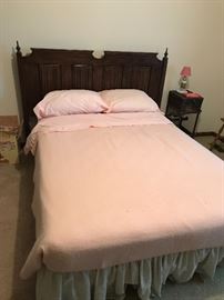 FULL SIZE BED FRAME WITH HEADBOARD AND MATTRESS