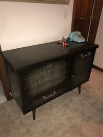 MCM TRUNK CABINET