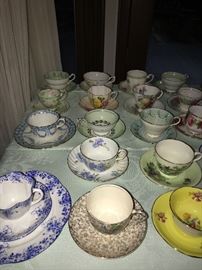 HUGE COLLECTION OF TEA CUPS