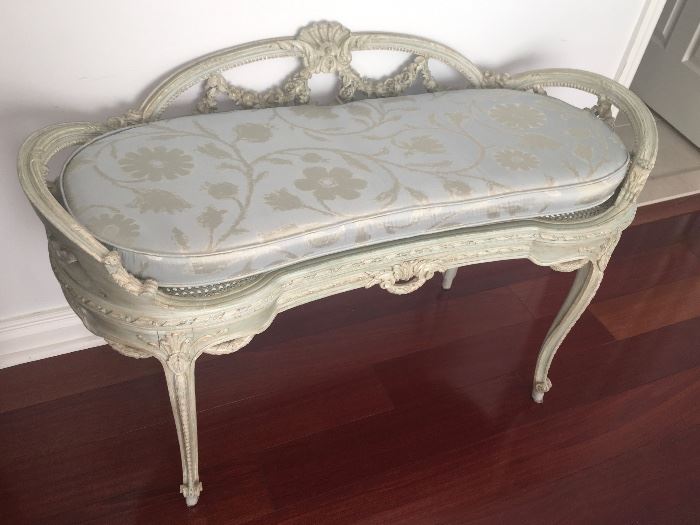 French Louis XV bench 