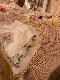 Tons of Vintage Linens