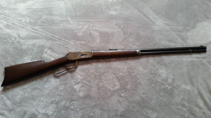 Winchester Model 1894 Lever Action 25-35 rifle