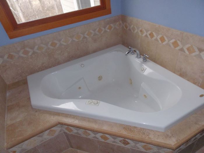 fiberglass spa tub