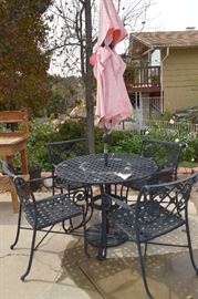 Aluminum patio set with umbrella