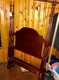 Antique mahogany 4-post bed