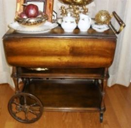 Serving cart on wheels