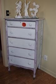 Shabby Chic painted dresser