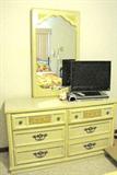 DRESSER $150