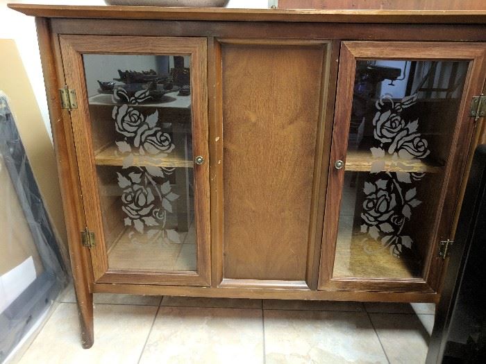 Cabinet with rose cut glass