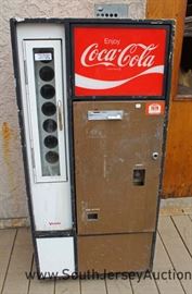 VINTAGE Coca Cola Machine 