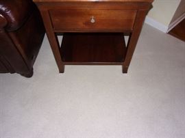 Broyhill end table
