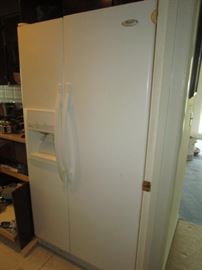 Side by side refrigerator