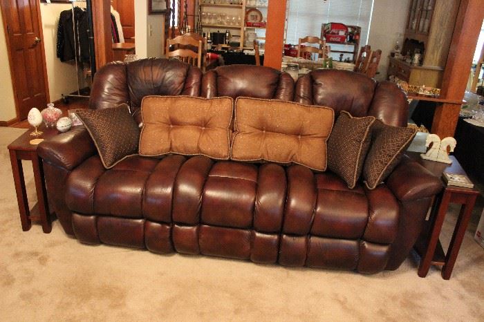 LEATHER LAZY BOY SOFA WITH BUILT IN RECLINERS
