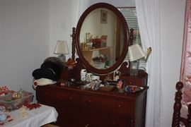 Willette Mid Century 3 pc. Bedroom set