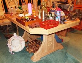 dorsheimer 2 dining room and chairs bottom view