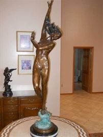 Bronze excellent condition