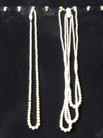 Pearl necklace with Sterling clasp
