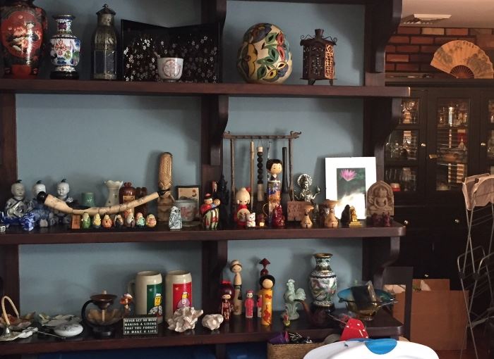 Lots of home decor & collectibles 