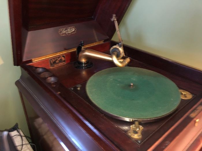 Antique phonograph