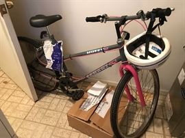 Ladies' Huffy 10 speed Sahara All Terrain Bike (needs tires, but never used!)