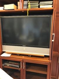 flat screen tvs - at least 3