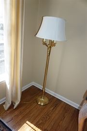 BRASS FLOOR LAMP