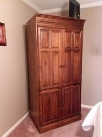 Armoire (small) entertainment shelf