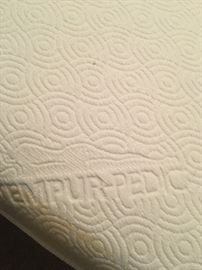 Tempur-Pedic mattress (maker's mark)