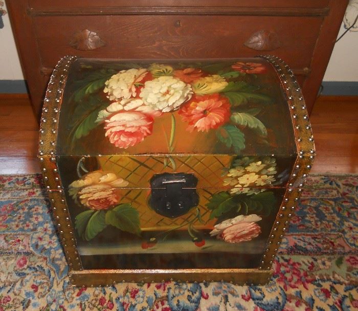 Small painted trunk